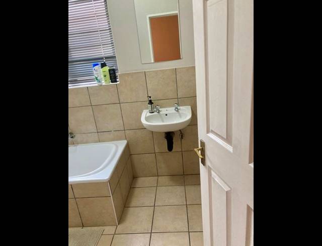 1 BEDROOM PROPERTY TO RENT IN FAIRMOUNT